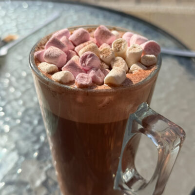 Hot chocolate marshmallow magic